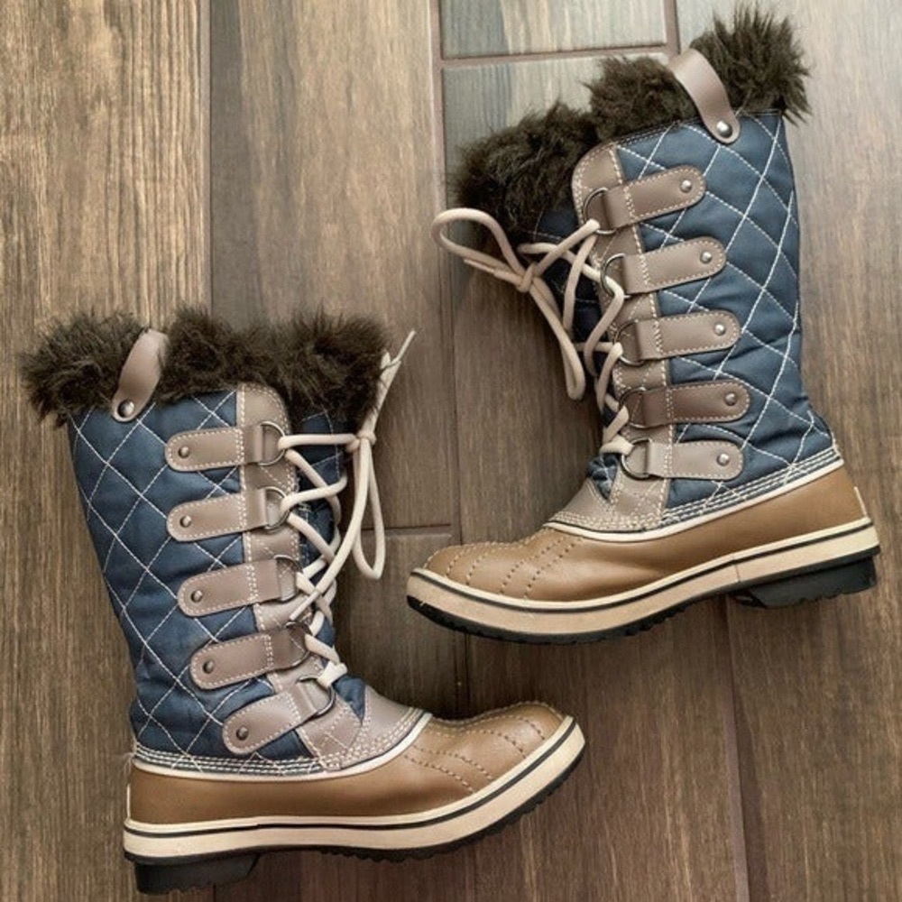 SOREL Joan Of Arctic Faux Fur waterproof Snow Boot